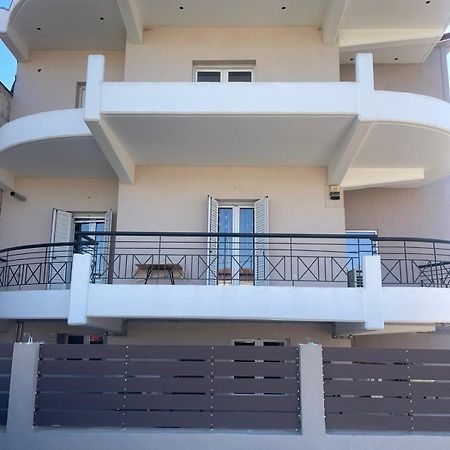 Bright Apartment, Spacious Near The Center Tríkala Buitenkant foto